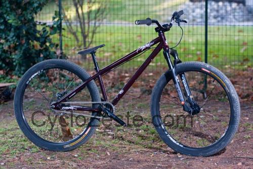 Commencal Absolut CRMO fiche technique et avis